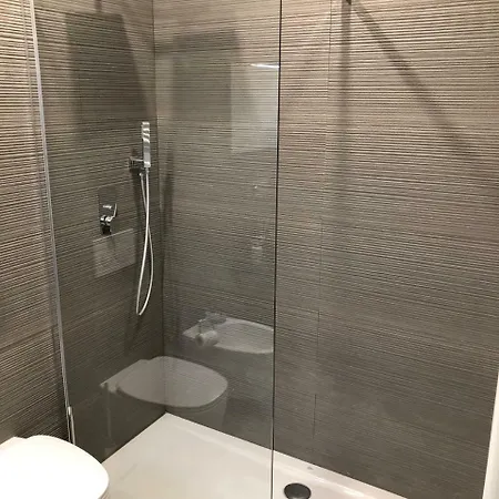 Joe Luxury House Torino